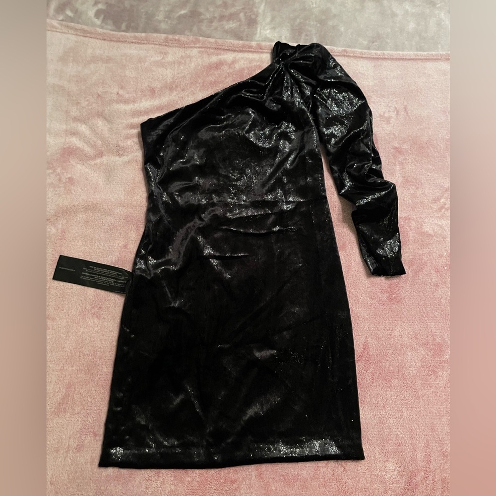 🆕 BCBGMaxAzria Black One-Shoulder Dress - Sz 6